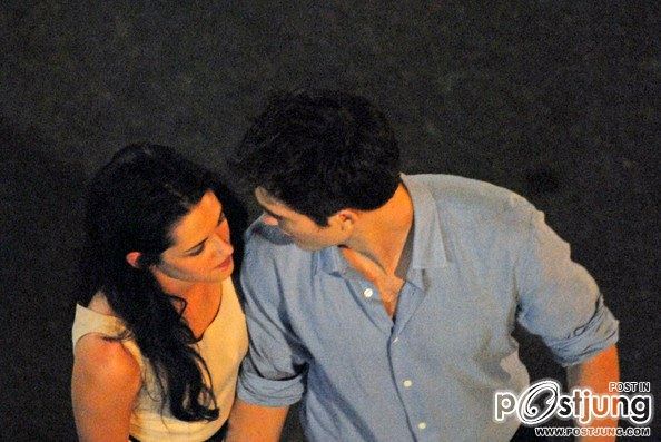 Kristen Stewart , Robert Pattinson , Taylor Lautner