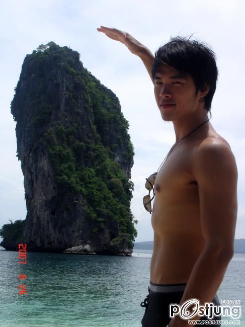 เข้้ามาจับจ่ายกันคนสองคน