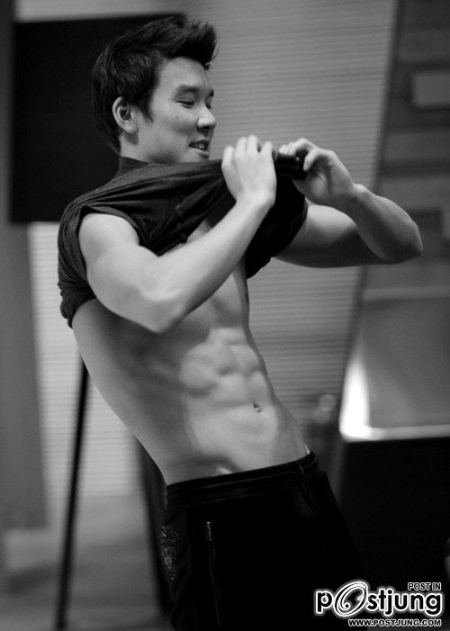 เข้้ามาจับจ่ายกันคนสองคน