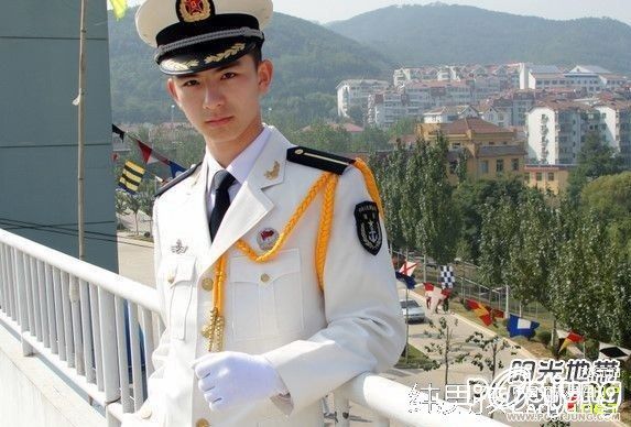 张云龙ตี๋๋ทหารเรือ