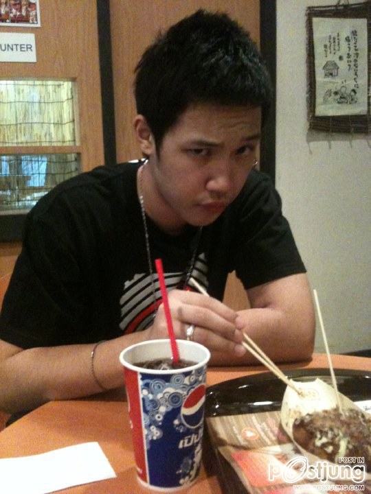 พ่อแกงส้ม The Star แสดงละครเกิดเป็นหงส์ (แถมรูปแกงส้มที่ไม่เคยเห็นที่ไหนมาก่อน)