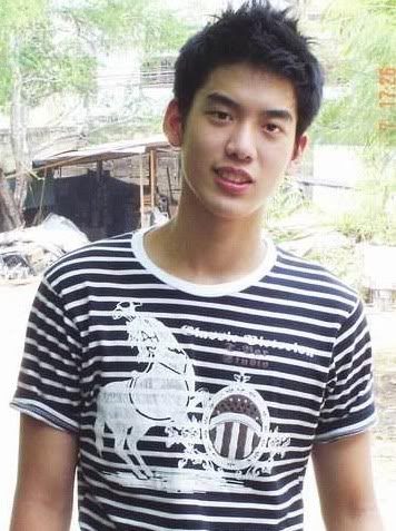 หนุ่มน้อยน่ารัก