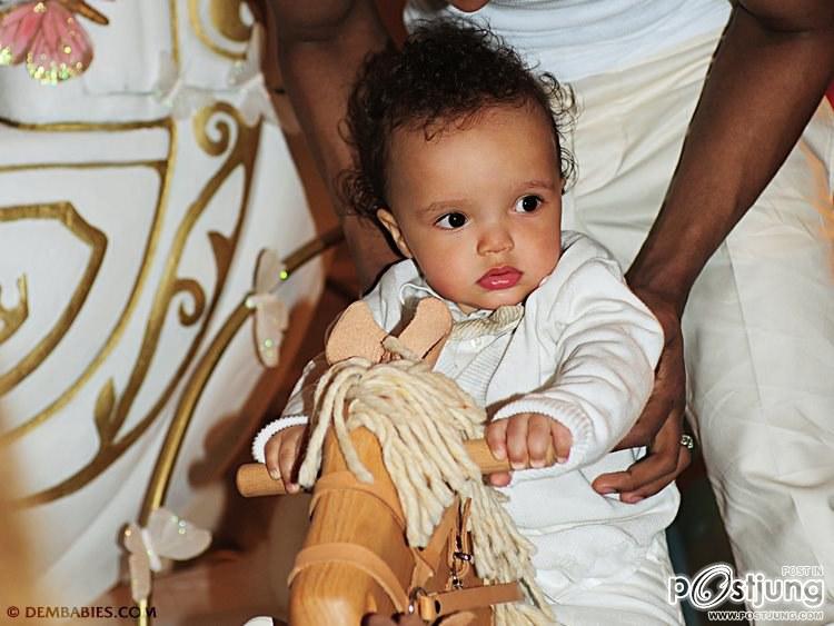 Love family: Mariah Carey