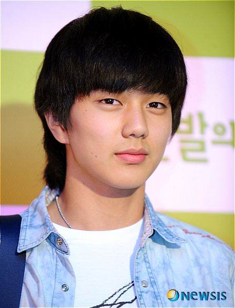 Yoo seung ho