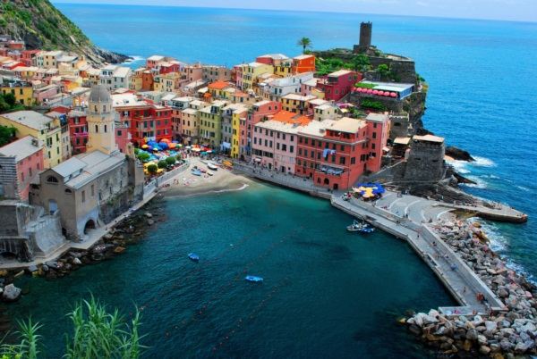 2. ชิงเกว แตร์เร (Cinque Terre)