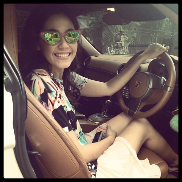 ชมพู่ อารยา ใน   Chomismaterialgirl &hearts; BIG EYE!! 55555 น่ารัก