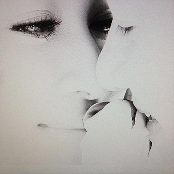 [Pics] ภาพรีเวดดิ้งของ เป้ย ปานวาด และ ป๊อบ ร.อ.นิธิ บุณยรัตกลิน