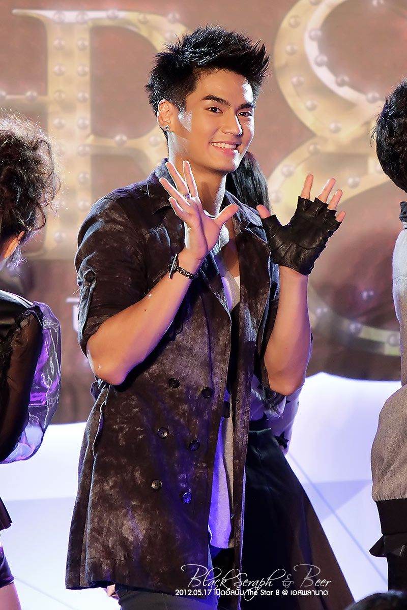 ฮั่น @ งานเปิดอัลบั้ม The star 8