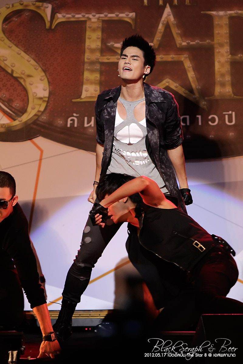 ฮั่น @ งานเปิดอัลบั้ม The star 8