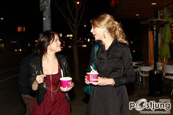 Selena Gomez and Taylor Swift friend or Sister
