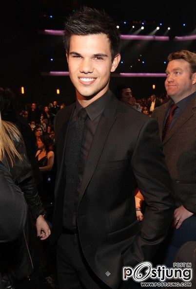Taylor Lautner him