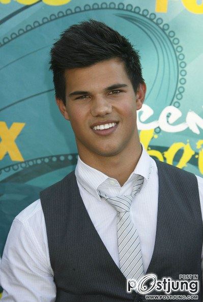 Taylor Lautner him
