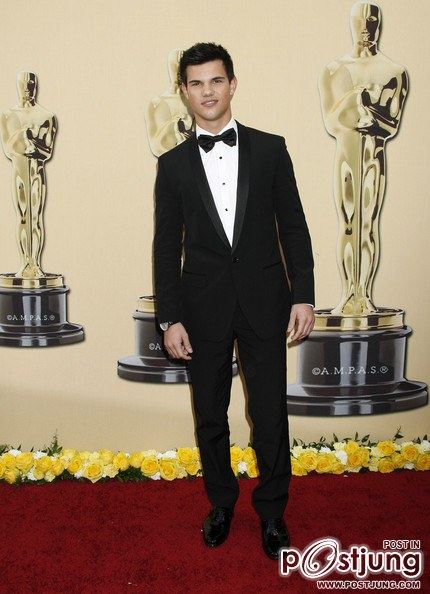 Taylor Lautner him