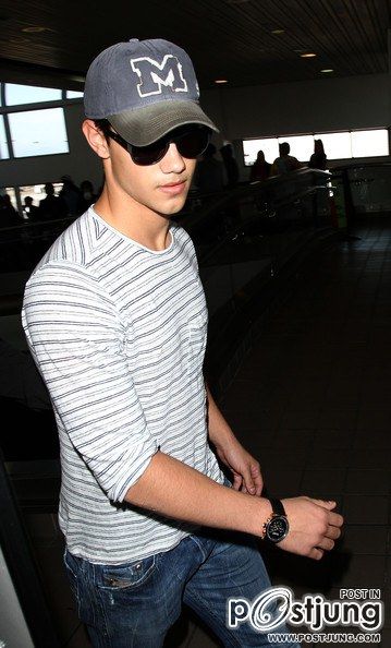 Taylor Lautner him