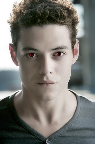 Rami Malek ผู้รับบท Benjamin แวมไพร์ตระกูลอียิปส์ ใน the twilight saga breaking dawn 2