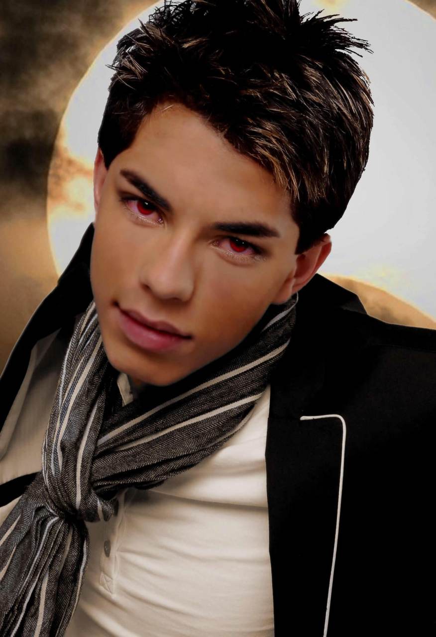 Rami Malek ผู้รับบท Benjamin แวมไพร์ตระกูลอียิปส์ ใน the twilight saga breaking dawn 2