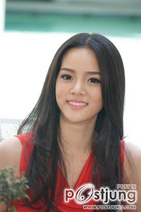 วณิชารีย์ โชคประจักษ์ชัด           ชื่อเล่น  วาววา          ส่วนสูง 168  เซนติเมตร          น้ำหนัก 47 กิโลกรัม