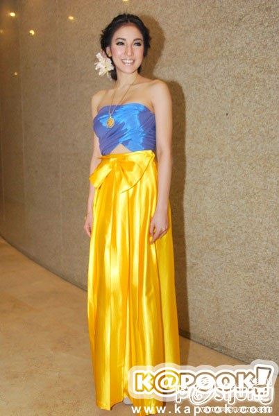 10 อันดับชุดดารา เลิศ หรู รั่ว งานแต่งป๋อ เอ๋
