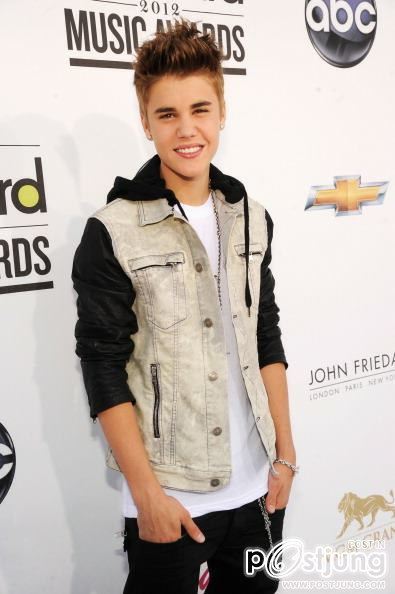 justin bieber 2012 Billboard Music Awards