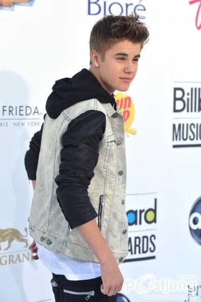 justin bieber 2012 Billboard Music Awards