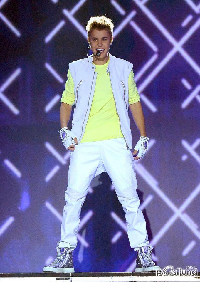 justin bieber 2012 Billboard Music Awards
