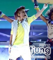 justin bieber 2012 Billboard Music Awards