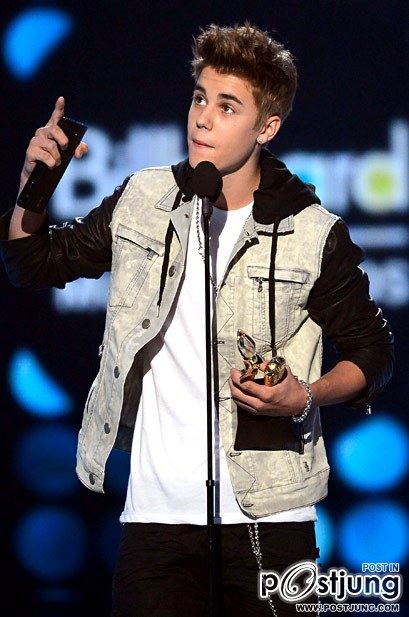 justin bieber 2012 Billboard Music Awards