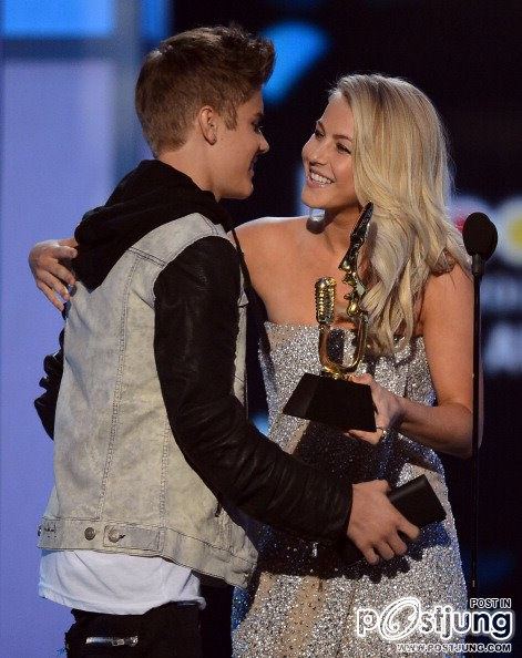 justin bieber 2012 Billboard Music Awards