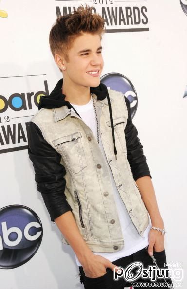 justin bieber 2012 Billboard Music Awards
