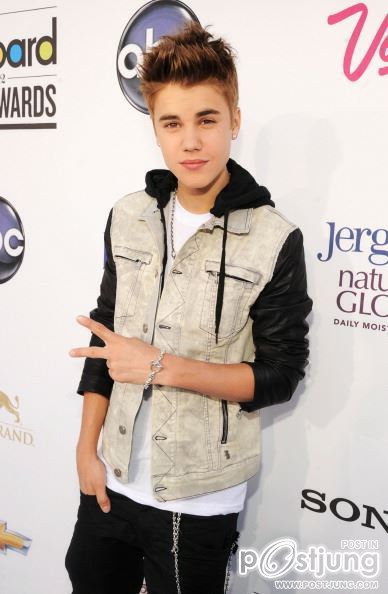 justin bieber 2012 Billboard Music Awards