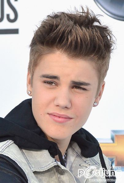 justin bieber 2012 Billboard Music Awards