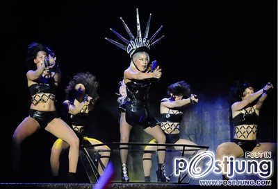 lady gaga thailand love you