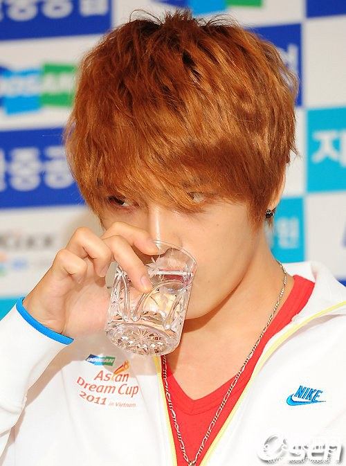 jyj เเจจุง