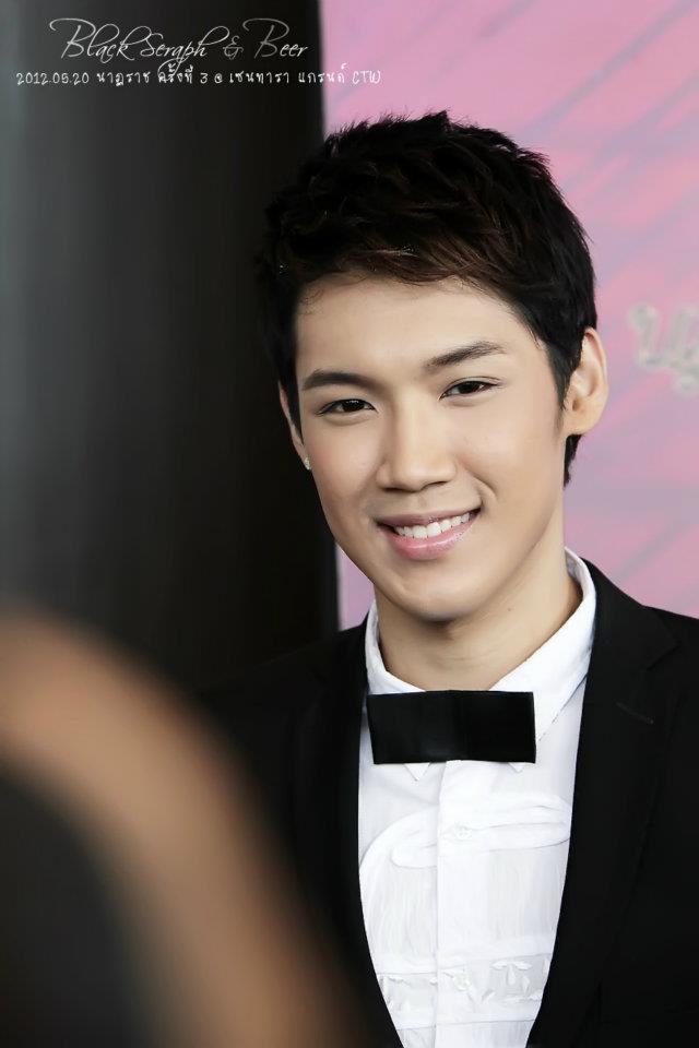 แกงส้ม  หล่อเนี๊ยบงานนาฏราช