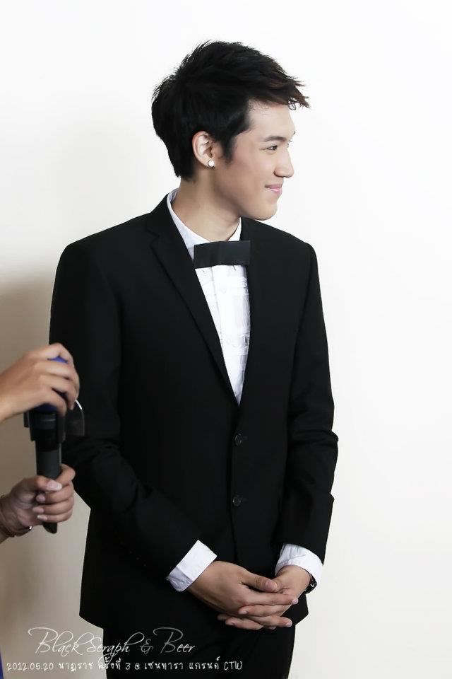 แกงส้ม  หล่อเนี๊ยบงานนาฏราช