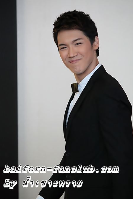 แกงส้ม  หล่อเนี๊ยบงานนาฏราช