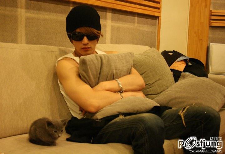jyj and kim  เเจจุง