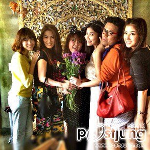 <pixx> มินต์ + มาร์กี้ ที่เกาหลี (ร่วมงานวันเกิดแหวนแหวน)