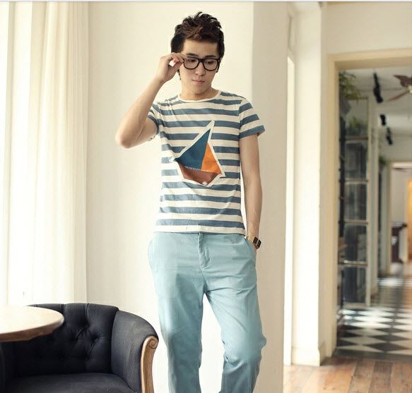 หนุ่มตี๋หล่อน่ารักกับเสื้อเท่เก๋