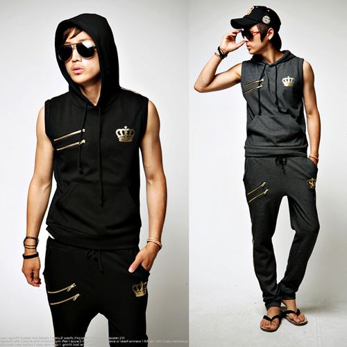 หนุ่มตี๋หล่อน่ารักกับเสื้อเท่เก๋