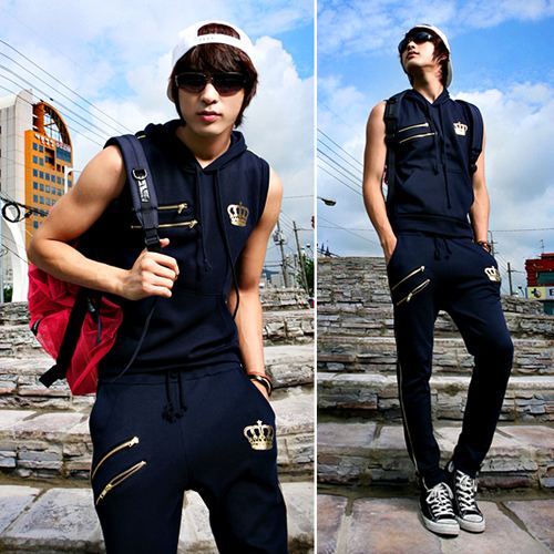 หนุ่มตี๋หล่อน่ารักกับเสื้อเท่เก๋