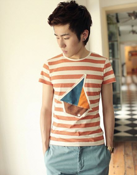 หนุ่มตี๋หล่อน่ารักกับเสื้อเท่เก๋