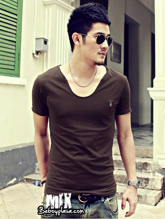 หนุ่มตี๋หล่อน่ารักกับเสื้อเท่เก๋