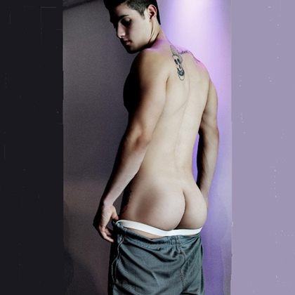 คนรักหนุ่มเซ็กซี่ 21 - Introducing you to Whitey Tighties