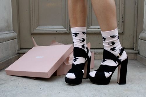 คนรัก รองเท้า