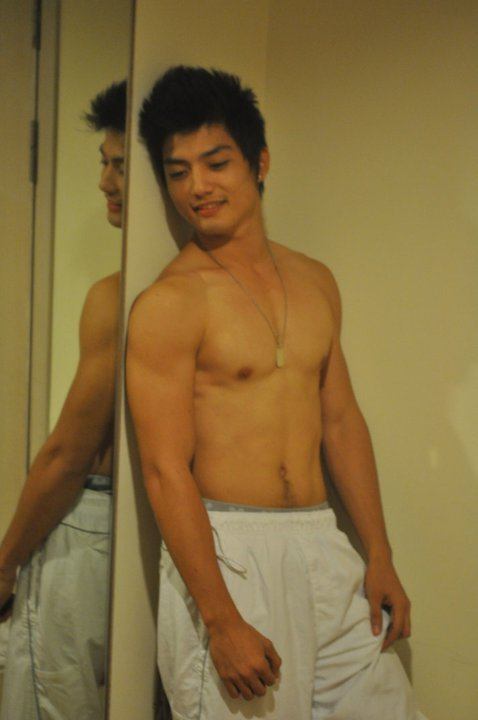 อีกคนกับหนุ่มน้อยน่าไปชะทุกอย่าง