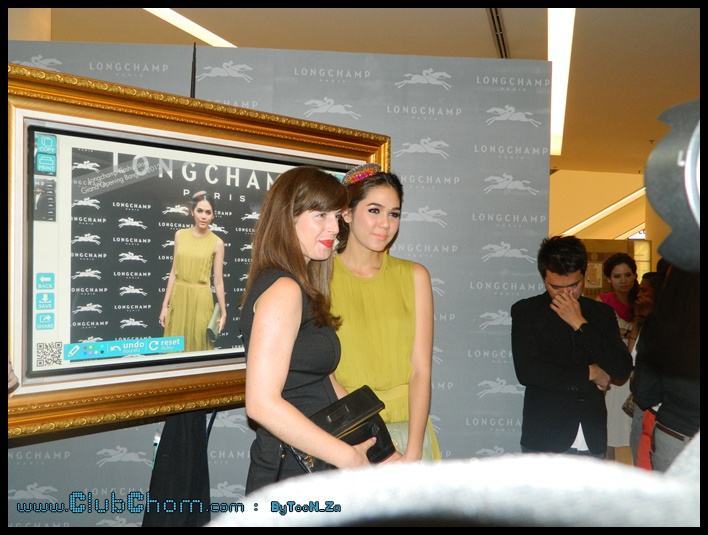 ชมพู่ อารยา ในงาน Grand Opening Longchamp@ Siam paragon