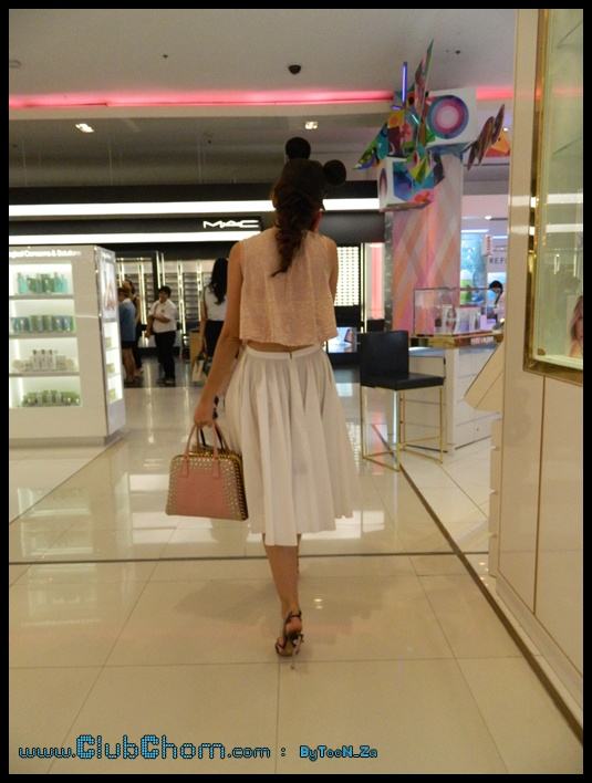ชมพู่ อารยา ในงาน Grand Opening Longchamp@ Siam paragon