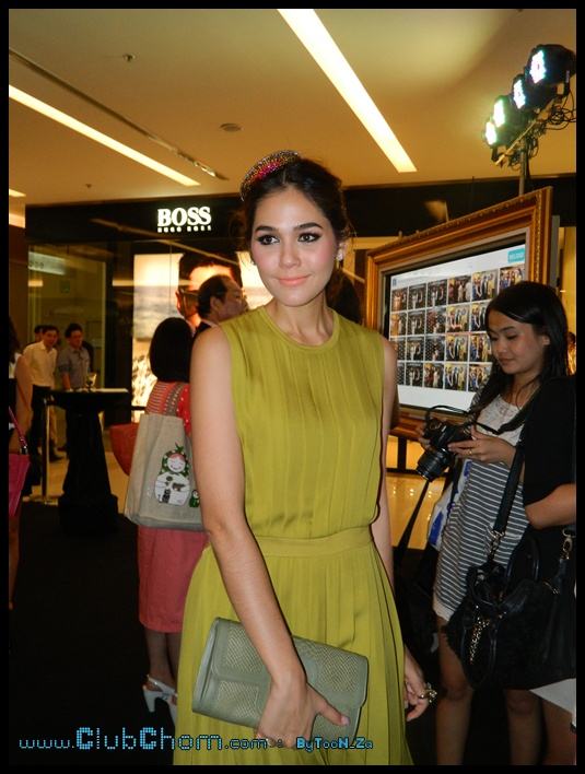 ชมพู่ อารยา ในงาน Grand Opening Longchamp@ Siam paragon