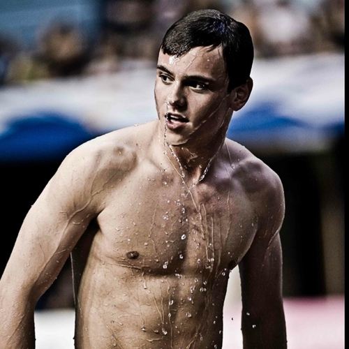 คนรักนักกระโดดน้ำ Tom Daley